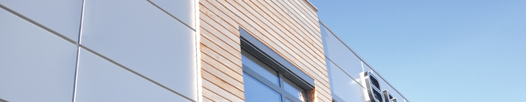 Technico-commercial façade