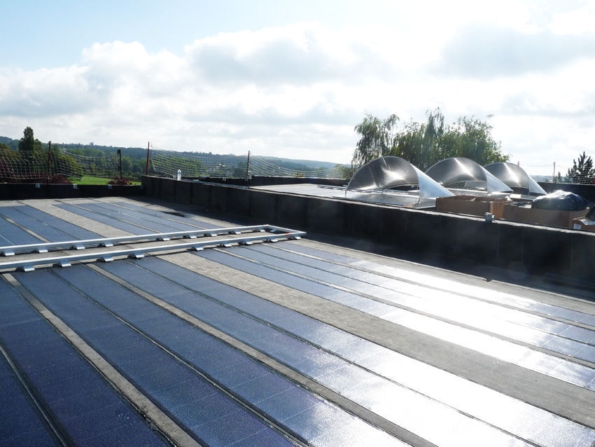 Lanterneaux protection solaire toiture membrane photovoltaïque Médecine Travail Metz